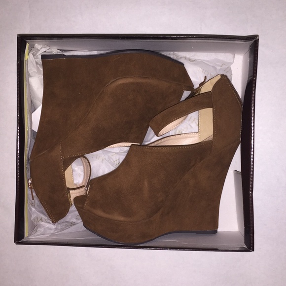 Liliana Shoes - Vegan Suede chocolate brown Platforms